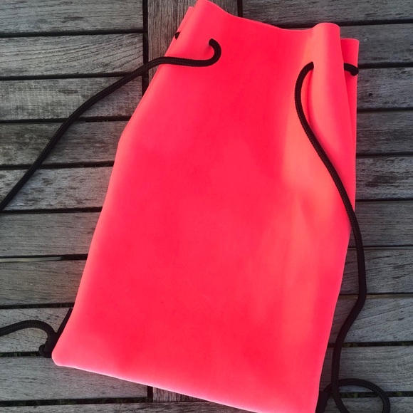 Triangl Pink Dreamland Velvet Bikini✨ SOLD - Picture 7 of 7